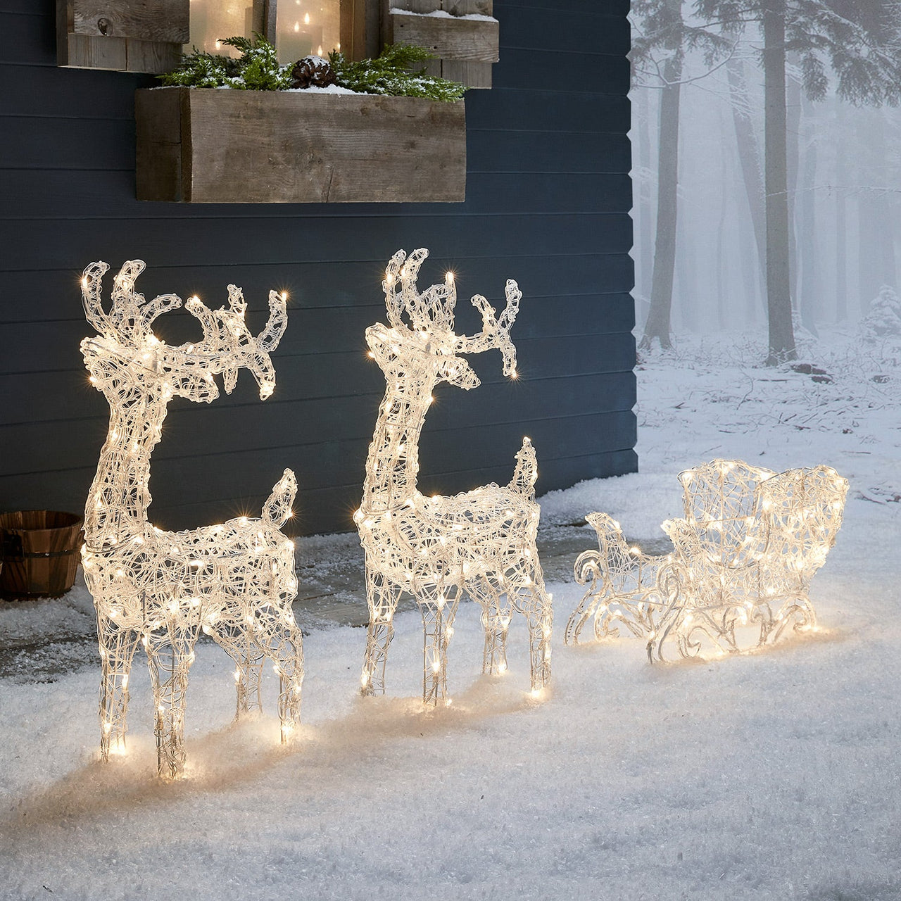 XX2101_Acrylic-Light-Up-Reindeer-and-Sleigh-Christmas-Fignure-Snowy-Cabin_2.jpg