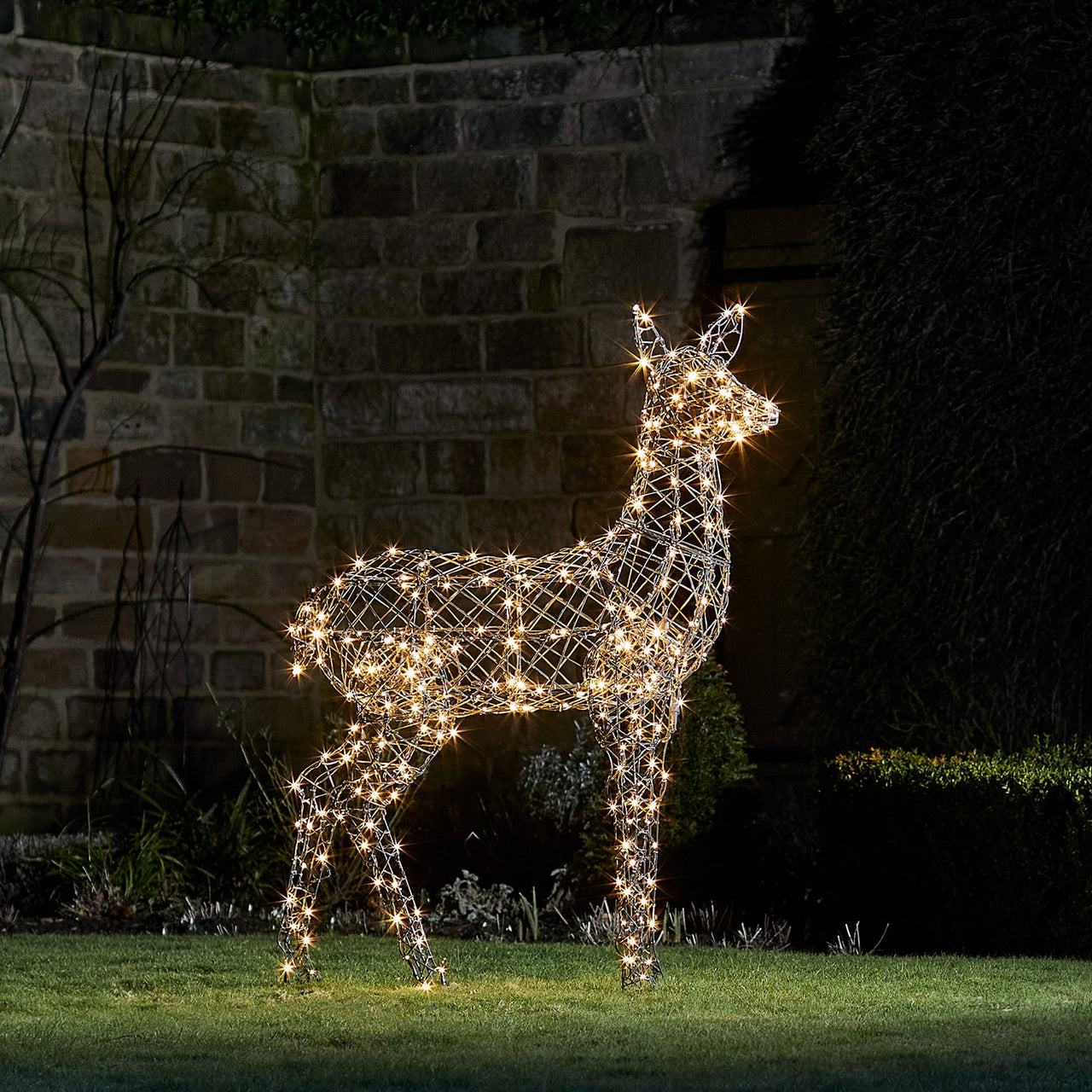 XX2105_Harlow-Large-Rattan-Doe-Light-Up-Reindeer-Warm-White-Grass.jpg