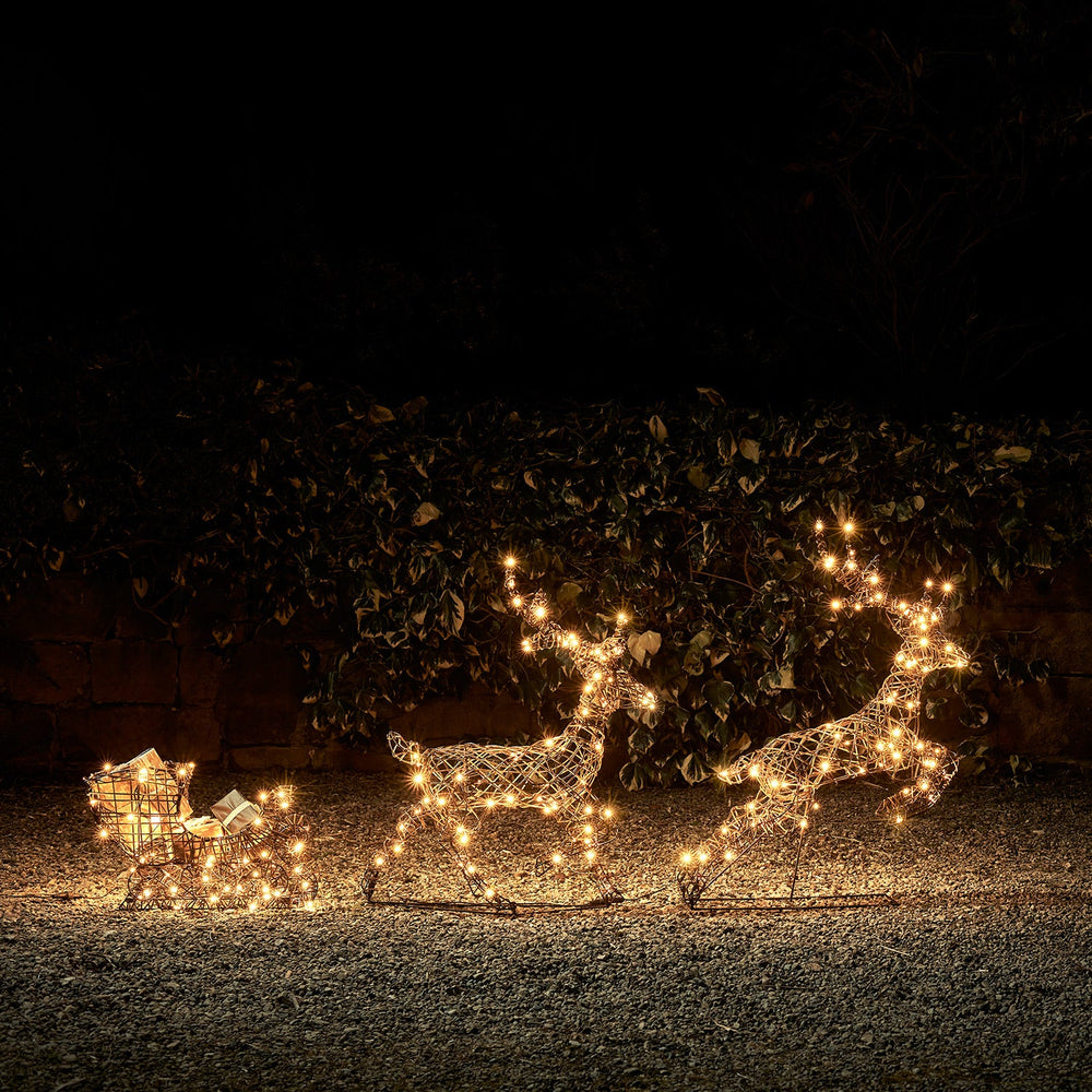 XX2204_Studley-Light-Up-Reindeer-_-Sleigh-Presents_4fab064c-14ed-4150-87f0-cbec50957f99.jpg