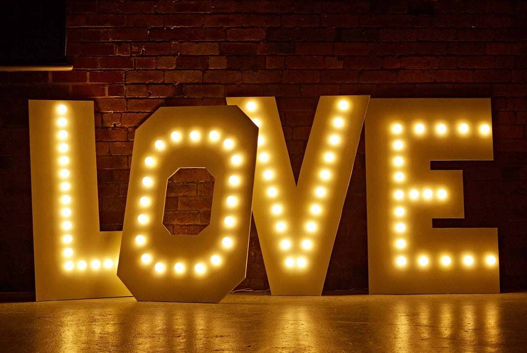 DIY Marquee Love Letters – Lights4fun.co.uk