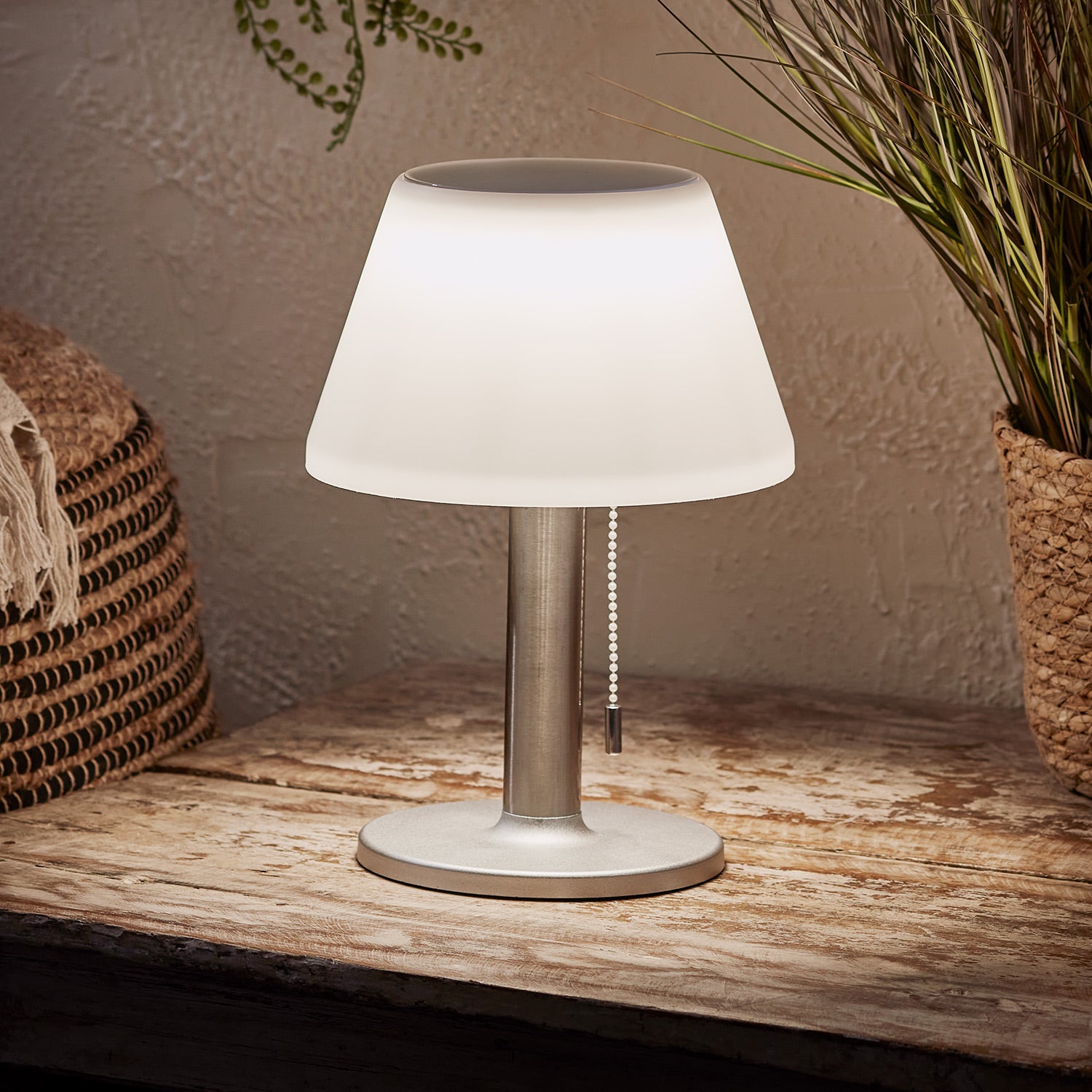 Solar table outlet lamp price