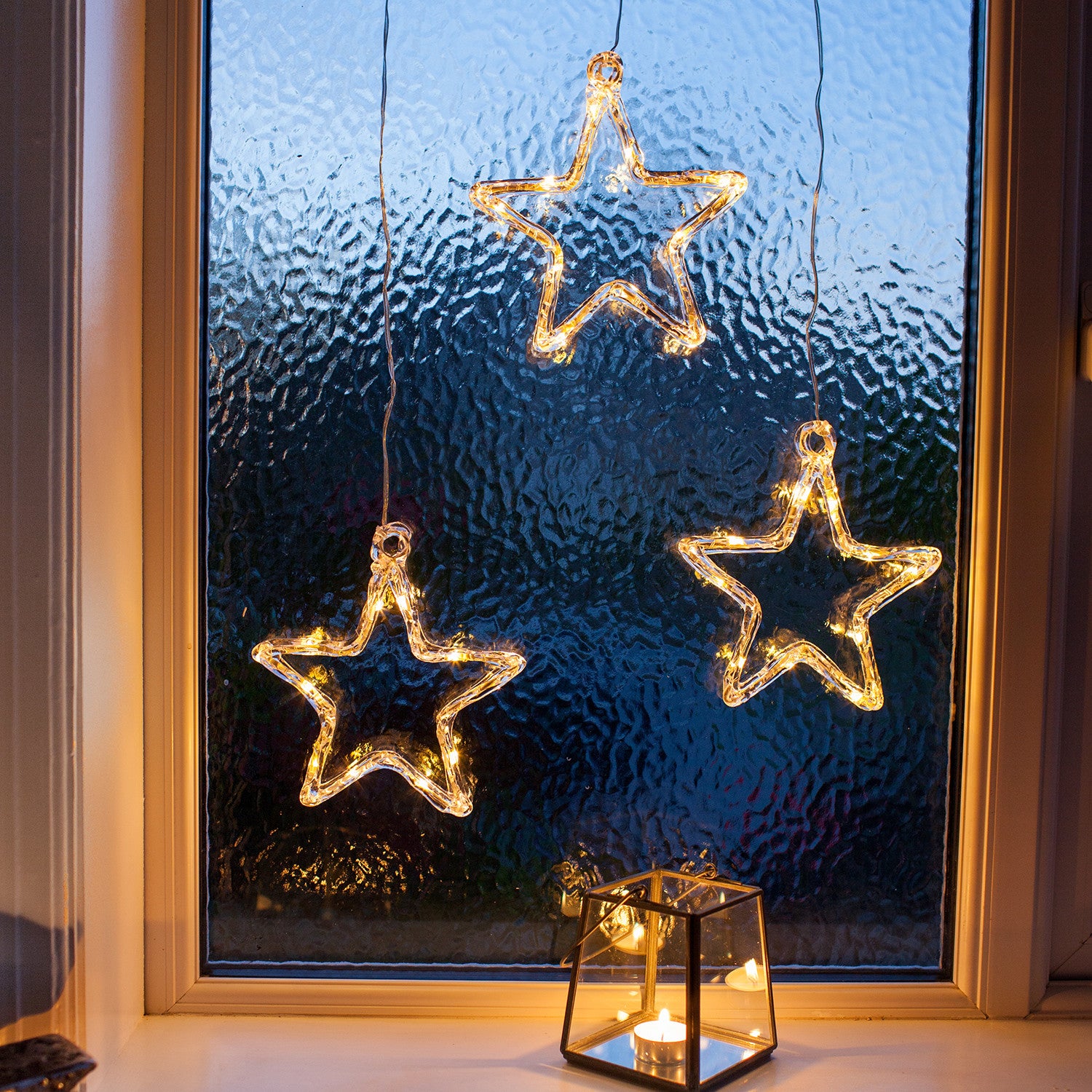 Hanging star store lights for window